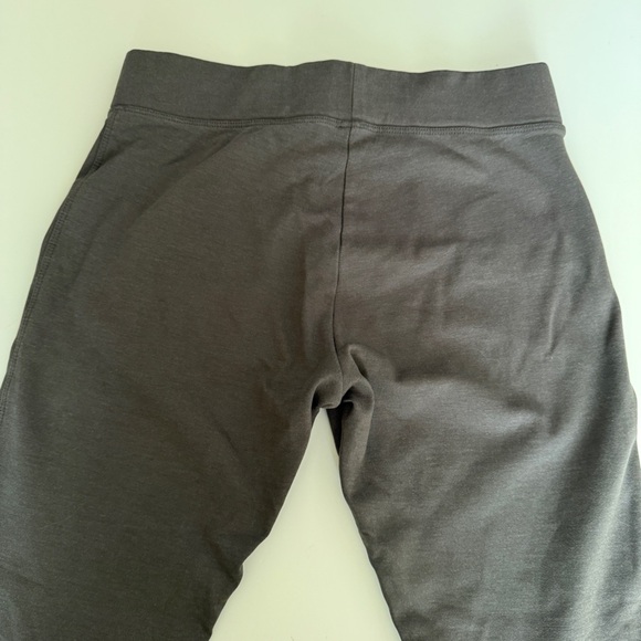 American Giant Women's Ponte Slim Pant High Rise Size 2 Gray Charcoal - Picture 6 of 7